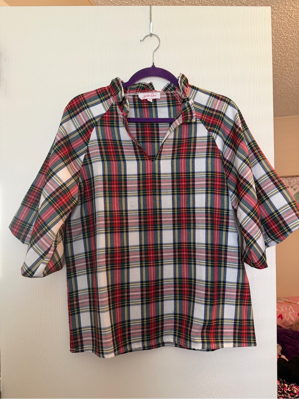 Plaid Ruffle-Trim Short Sleeve Blouse - Red/Green